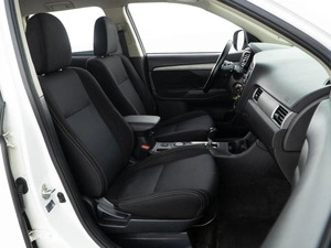 Внедорожник Mitsubishi Outlander 2016 года, 1879050 рублей, Москва