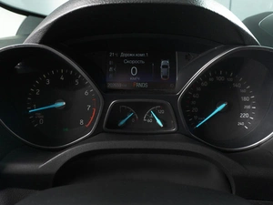 Внедорожник Ford Kuga 2017 года, 1505000 рублей, Красный Пахарь
