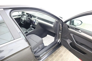 Седан Volkswagen Passat 2017 года, 2049000 рублей, Обнинск