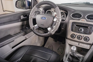 Седан Ford Focus 2011 года, 529000 рублей, Томск