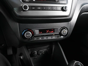 Седан Kia Rio 2017 года, 1199000 рублей, Ростов-на-Дону