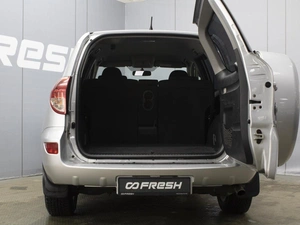 Внедорожник Toyota RAV4 2008 года, 1220000 рублей, Омск