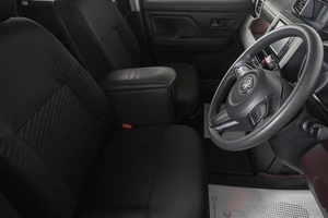 Хетчбэк Toyota Tank 2018 года, 999000 рублей, Кемерово