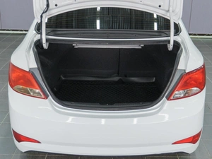 Седан Hyundai Solaris 2016 года, 999000 рублей, Сургут