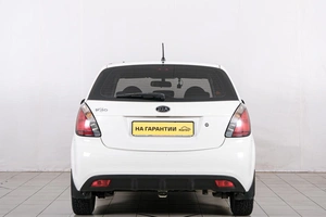 Хетчбэк Kia Rio 2011 года, 699000 рублей, Красноярск