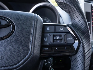 Внедорожник Toyota Land Cruiser Prado 2014 года, 3260000 рублей, Волгоград