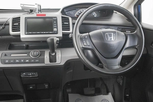 Минивэн Honda Freed 2010 года, 1059000 рублей, Кемерово