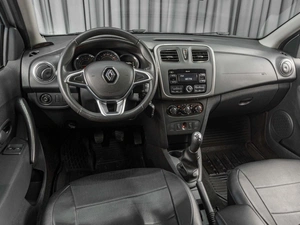 Седан Renault Logan 2019 года, 919000 рублей, Тюмень