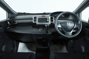 Минивэн Honda Freed 2010 года, 1049000 рублей, Новосибирск