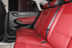 Седан Changan Eado Plus 2023 года, 1889000 рублей, Новосибирск