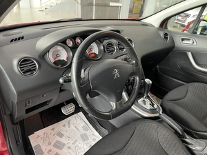 Хетчбэк Peugeot 308 2011 года, 527000 рублей, Солонцы