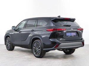 Внедорожник Toyota Highlander 2025 года, 6177055 рублей, Москва