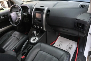 Внедорожник Nissan X-Trail 2014 года, 1539000 рублей, Омск