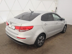 Седан Kia Rio 2017 года, 1480000 рублей, Курск