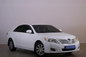 Седан Toyota Camry 2011 года, 1319000 рублей, Омск