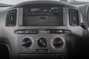 Универсал Toyota Succeed 2005 года, 589000 рублей, Томск