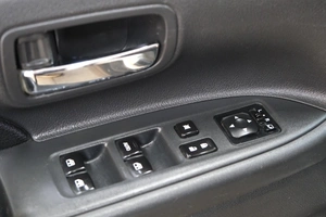 Внедорожник Mitsubishi Outlander 2016 года, 1699000 рублей, Омск