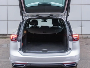 Универсал Opel Insignia 2020 года, 2169000 рублей, Санкт-Петербург