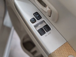 Минивэн Toyota Porte 2004 года, 450000 рублей, Красноярск