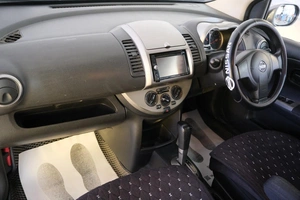 Хетчбэк Nissan Note 2006 года, 649000 рублей, Омск
