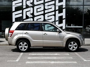 Внедорожник Suzuki Grand Vitara 2010 года, 1199000 рублей, Волгоград