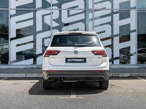 Внедорожник Volkswagen Tiguan 2018 года, 2425000 рублей, Краснодар