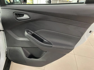 Хетчбэк Ford Focus 2013 года, 747000 рублей, Солонцы