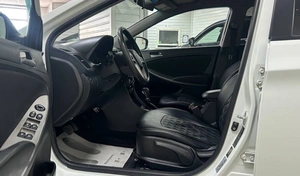 Седан Hyundai Solaris 2014 года, 600000 рублей, Ачинск