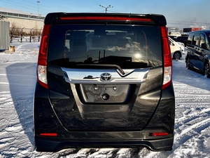 Минивэн Toyota Roomy 2020 года, 1157000 рублей, Красноярск