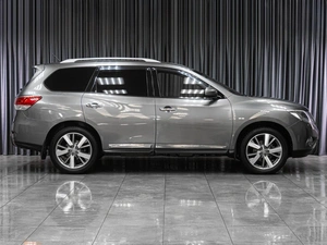 Внедорожник Nissan Pathfinder 2015 года, 1699000 рублей, Тюмень