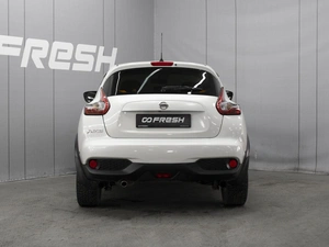Внедорожник Nissan Juke 2015 года, 1270000 рублей, Омск
