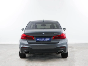 Седан BMW 5 серия 2017 года, 3378055 рублей, Москва