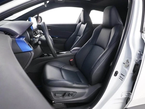 Внедорожник Toyota C-HR 2021 года, 2893444 рублей, Москва
