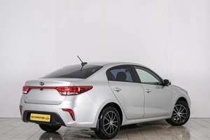 Седан Kia Rio 2019 года, 1469000 рублей, Красноярск