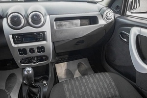 Хетчбэк Renault Sandero 2013 года, 639000 рублей, Барнаул