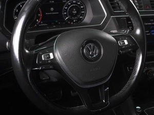 Внедорожник Volkswagen Tiguan 2018 года, 2795000 рублей, Минеральные Воды