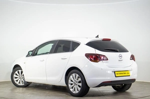 Хетчбэк Opel Astra 2012 года, 559000 рублей, Оренбург