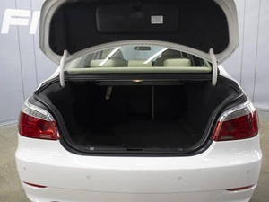 Седан BMW 5 серия 2008 года, 1670000 рублей, Омск