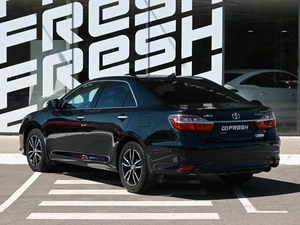 Седан Toyota Camry 2017 года, 2329000 рублей, Волгоград
