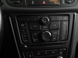 Внедорожник Opel Mokka 2013 года, 955000 рублей, Тюмень