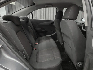 Седан Chevrolet Aveo 2013 года, 749000 рублей, Красноярск