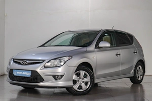 Хетчбэк Hyundai i30 2010 года, 849000 рублей, Челябинск