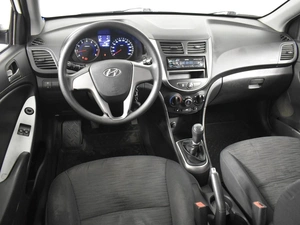 Седан Hyundai Solaris 2015 года, 809900 рублей, Казань