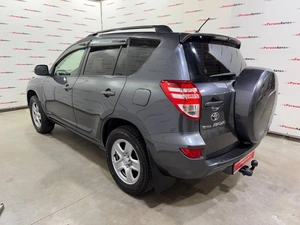 Внедорожник Toyota RAV4 2011 года, 1395000 рублей, Красноярск