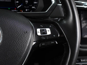 Внедорожник Volkswagen Tiguan 2017 года, 2594000 рублей, Воронеж