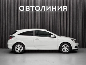 Хетчбэк Opel Astra GTC 2010 года, 549000 рублей, Красноярск