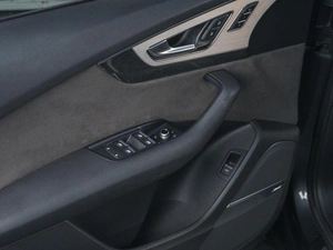 Внедорожник Audi Q7 2016 года, 4099000 рублей, Сургут