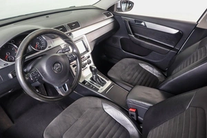 Седан Volkswagen Passat 2012 года, 959000 рублей, Пермь