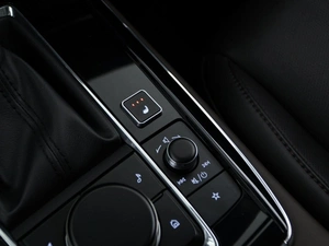 Внедорожник Mazda CX-30 2023 года, 3678888 рублей, Москва