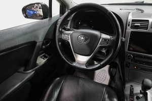 Седан Toyota Avensis 2010 года, 1169000 рублей, Новокузнецк